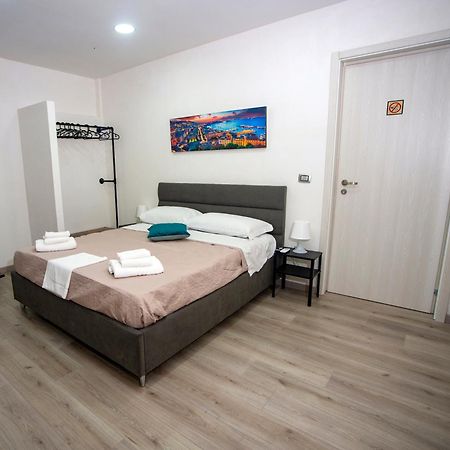 Na City Rooms ナポリ エクステリア 写真