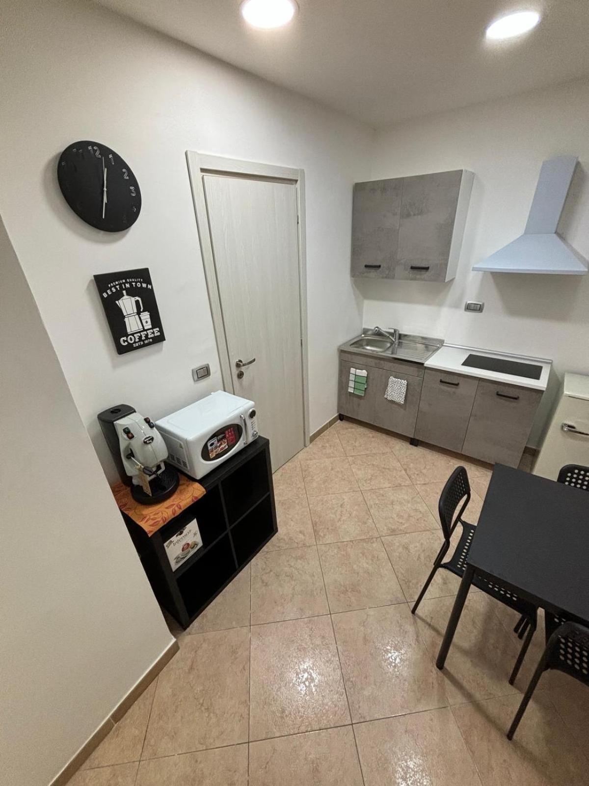 Na City Rooms ナポリ エクステリア 写真