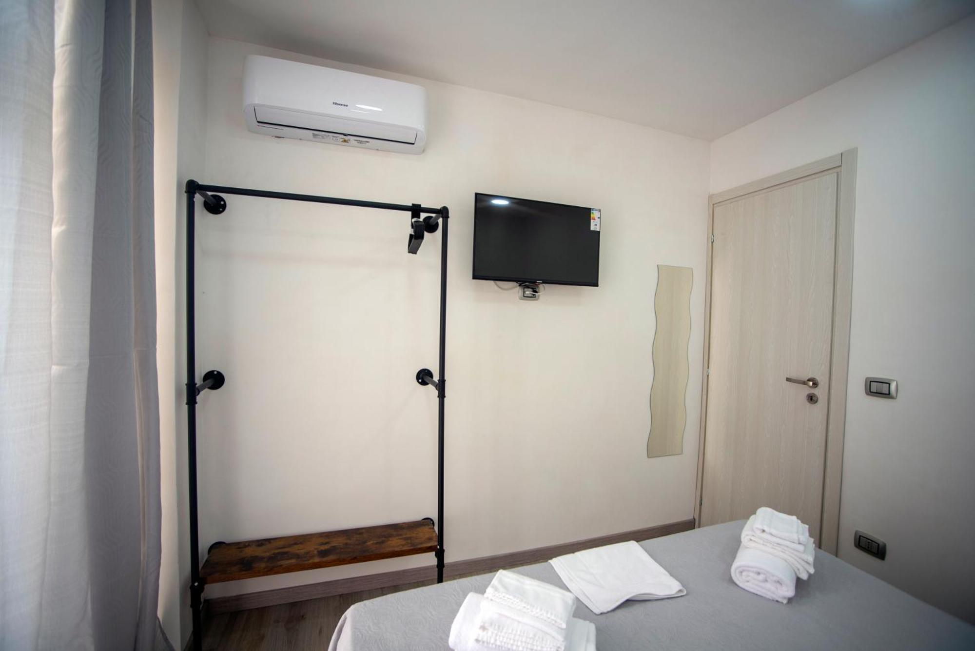 Na City Rooms ナポリ エクステリア 写真