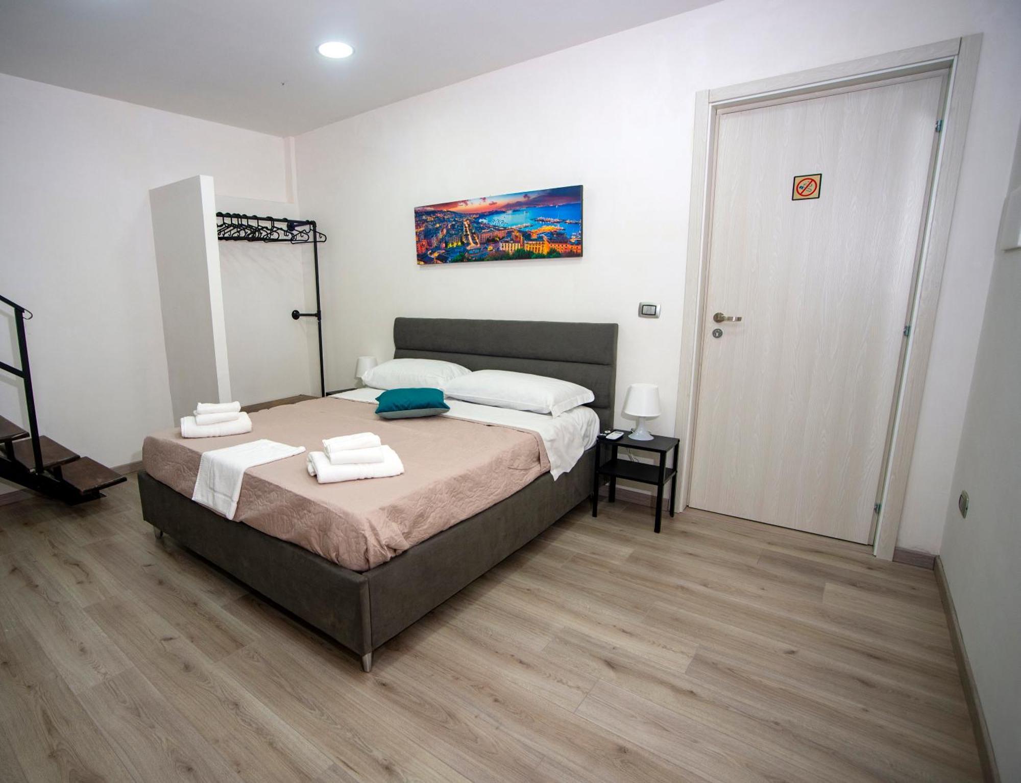 Na City Rooms ナポリ エクステリア 写真