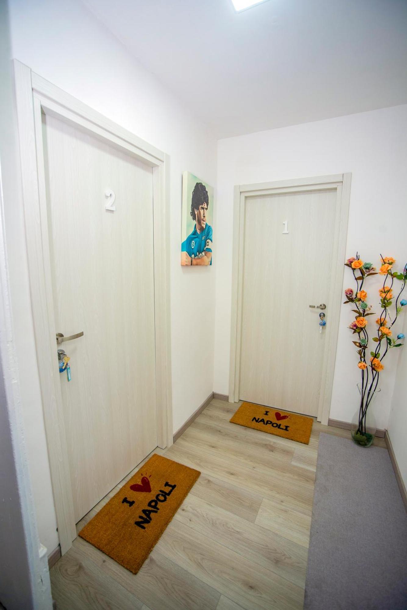 Na City Rooms ナポリ エクステリア 写真